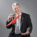 The Magic Professor, Die magischen Gentlemen